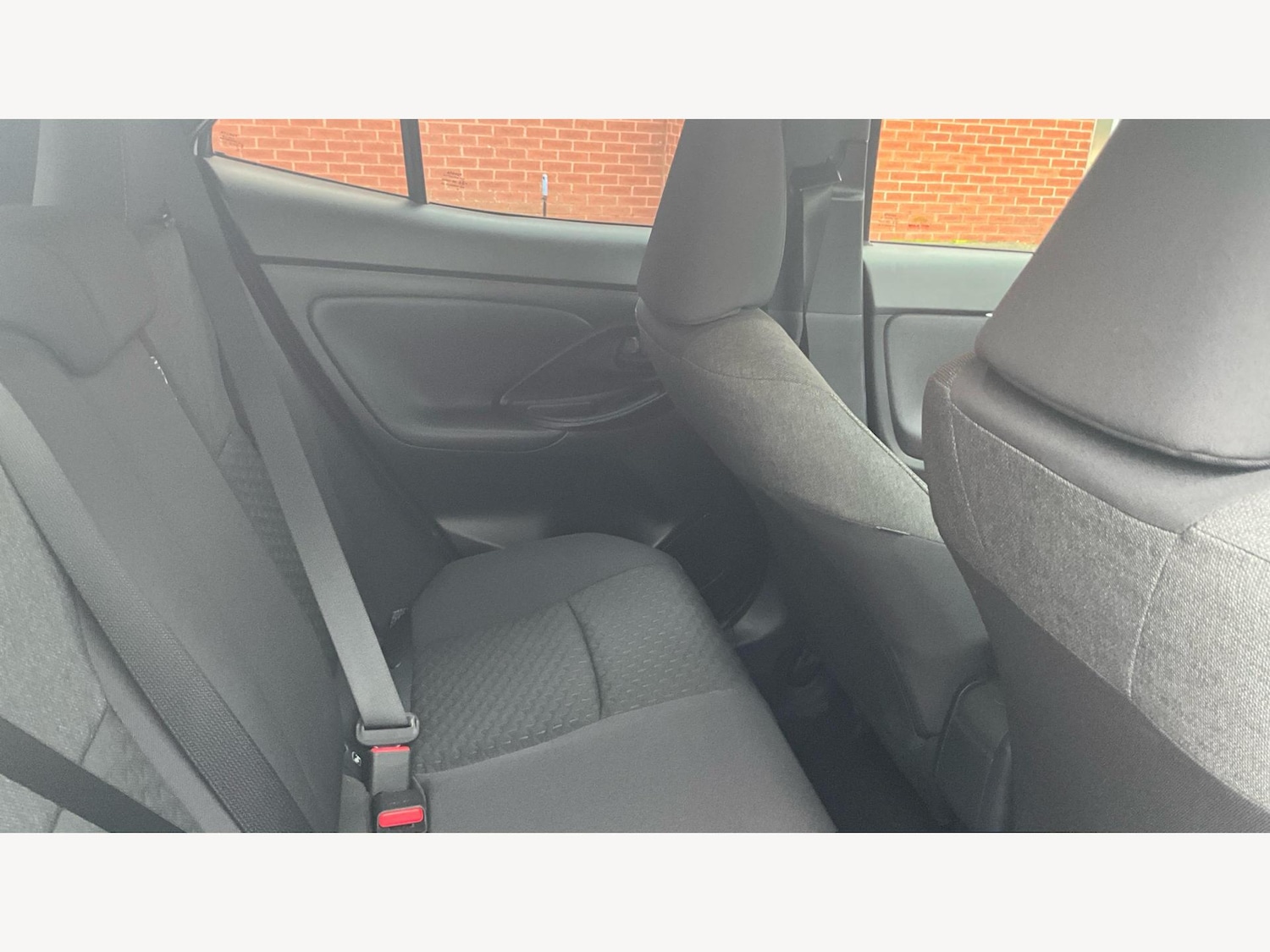 Used Toyota Yaris Cross 2024 for sale - 77646699: Photo 14