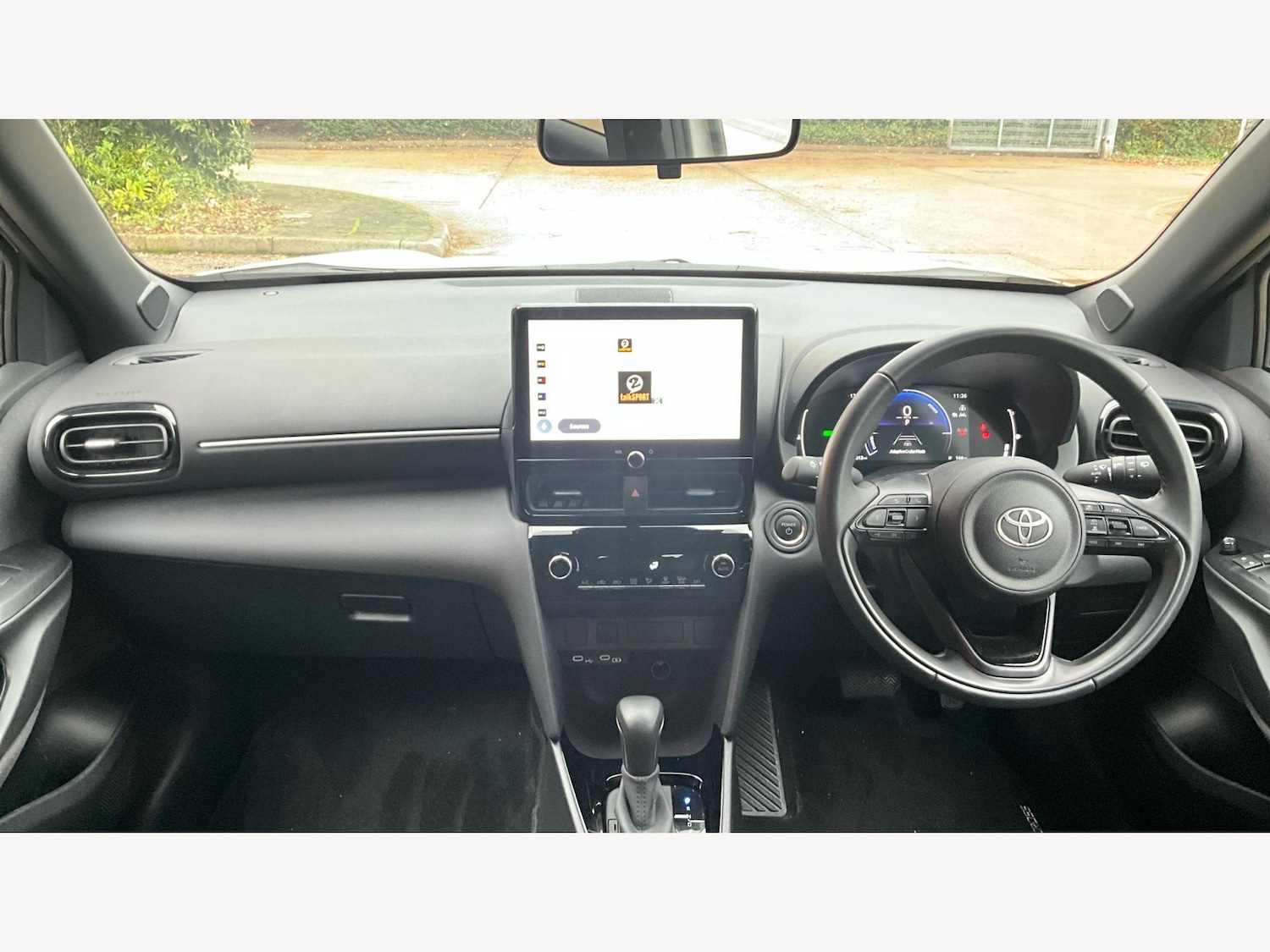 Used Toyota Yaris Cross 2024 for sale - 77646699: Photo 7