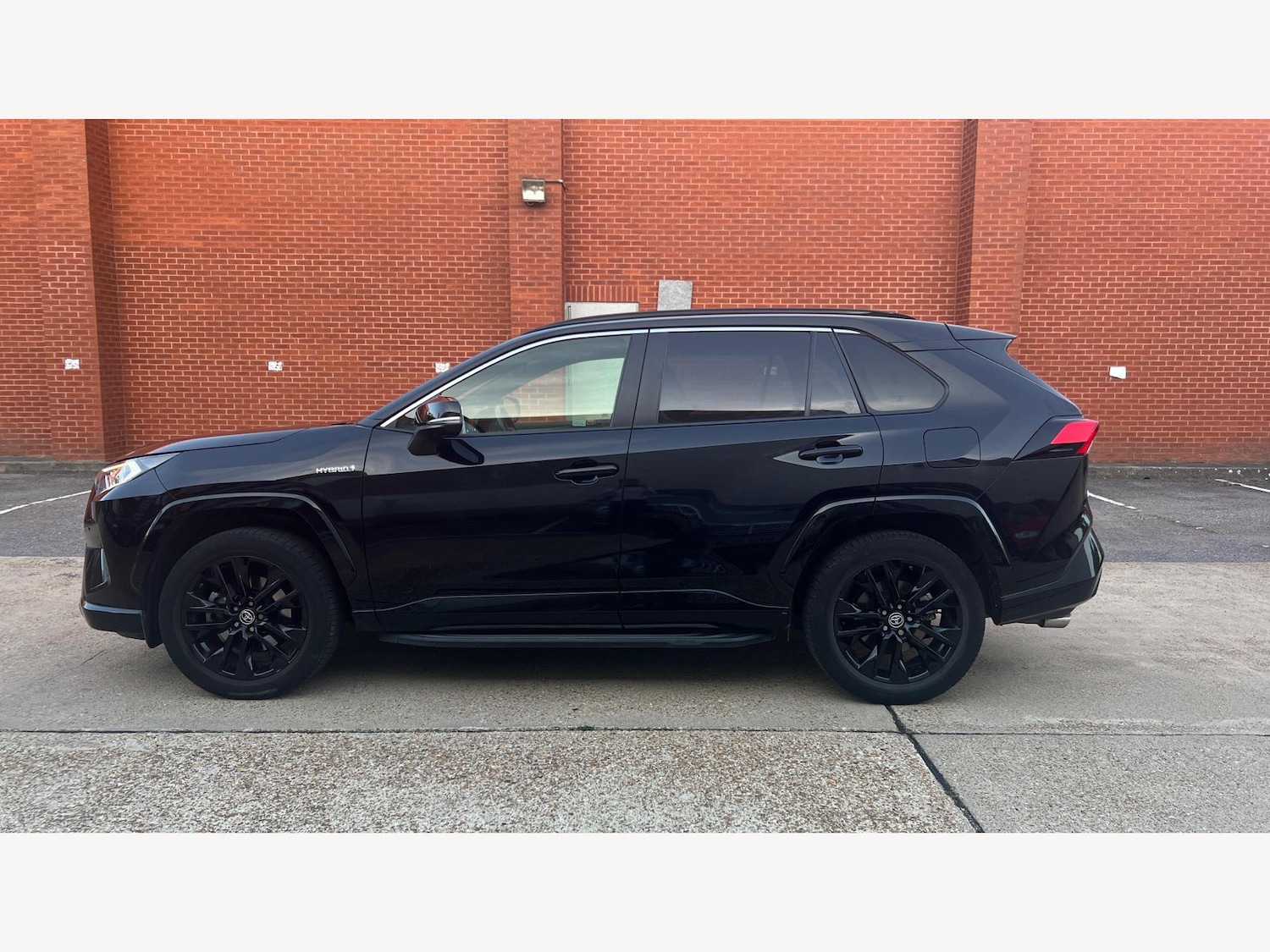 Used Toyota RAV4 2021 for sale - 76780572: Photo 19