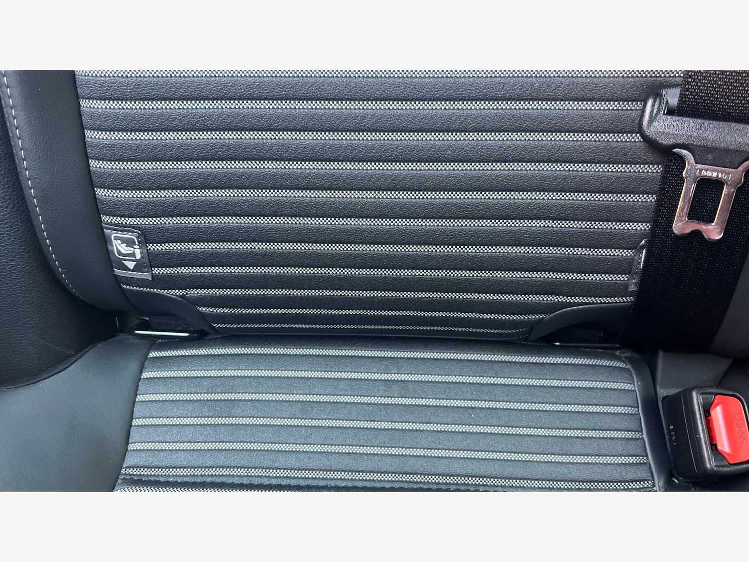 Used Toyota RAV4 2021 for sale - 76780572: Photo 23