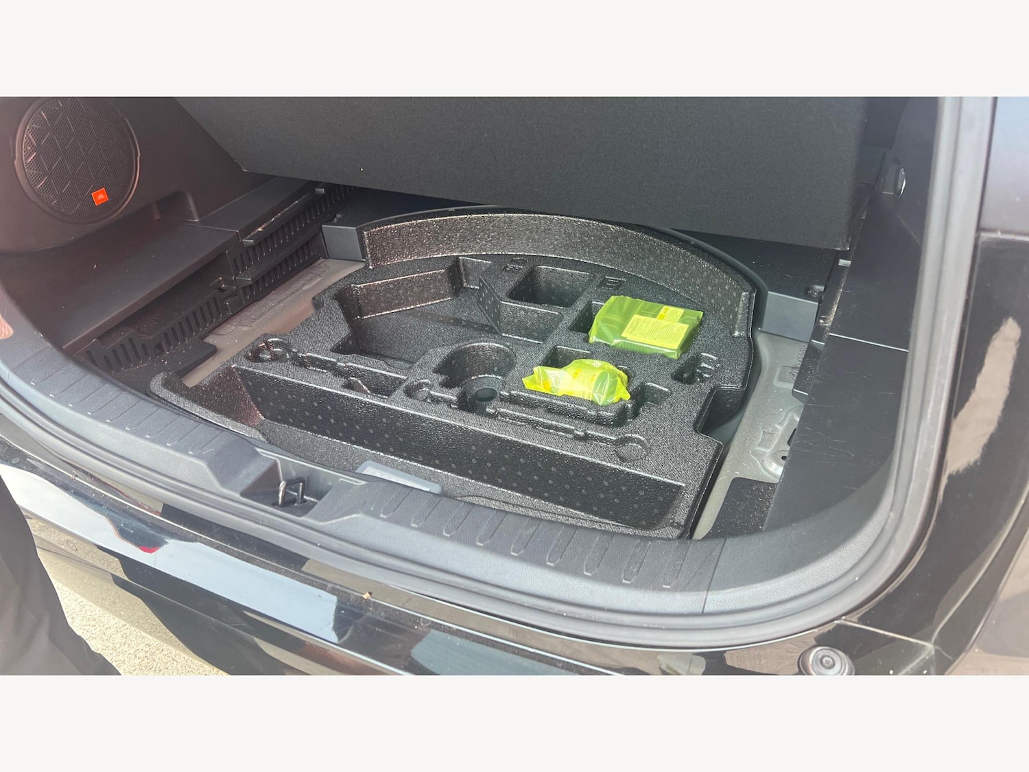 Used Toyota RAV4 2021 for sale - 76780572: Photo 26