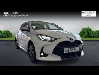 2022 (72) - 1.5 VVT-h Design Hatchback 5dr Petrol Hybrid E-CVT Euro 6 (s/s) (116 ps)