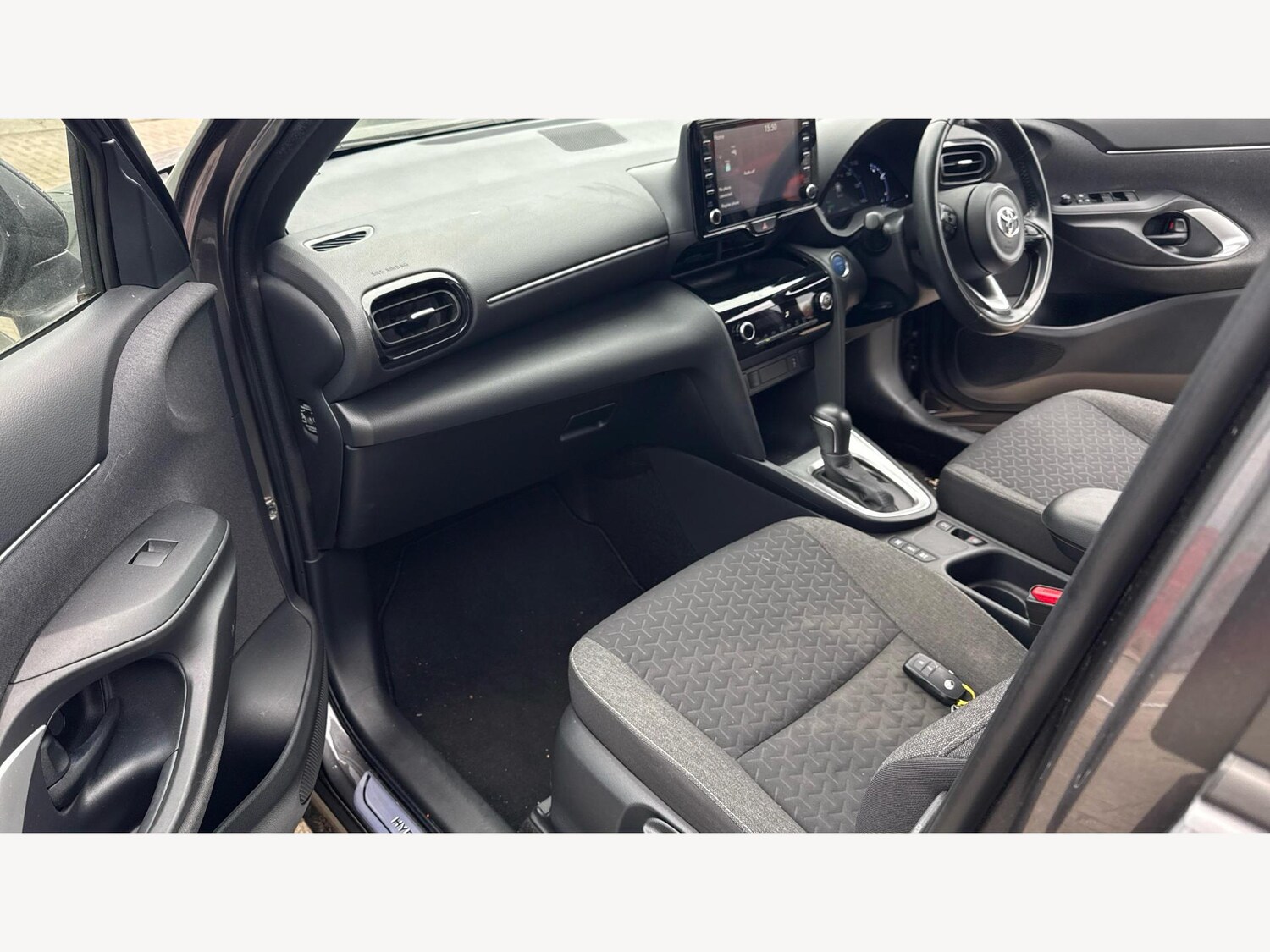 Used Toyota Yaris Cross 2022 for sale - 76472196: Photo 12