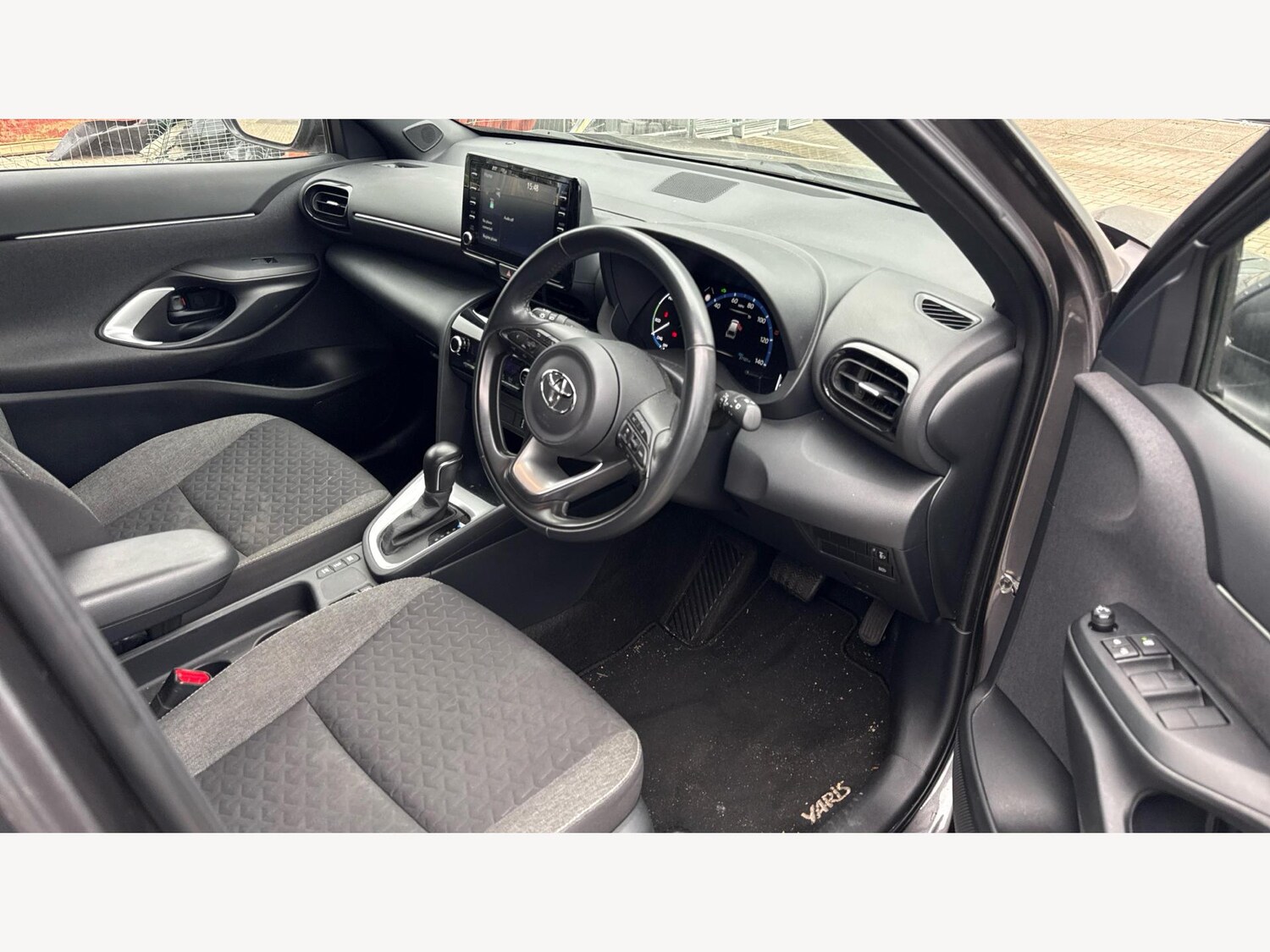 Used Toyota Yaris Cross 2022 for sale - 76472196: Photo 13