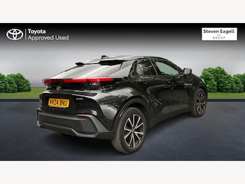 Used Toyota C-HR 2024 for sale - 76071957: Photo 2