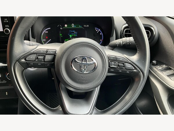 Used Toyota Yaris Cross 2022 for sale - 74934799: Photo 10