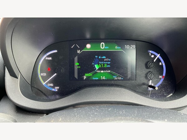 Used Toyota Yaris Cross 2022 for sale - 74934799: Photo 11