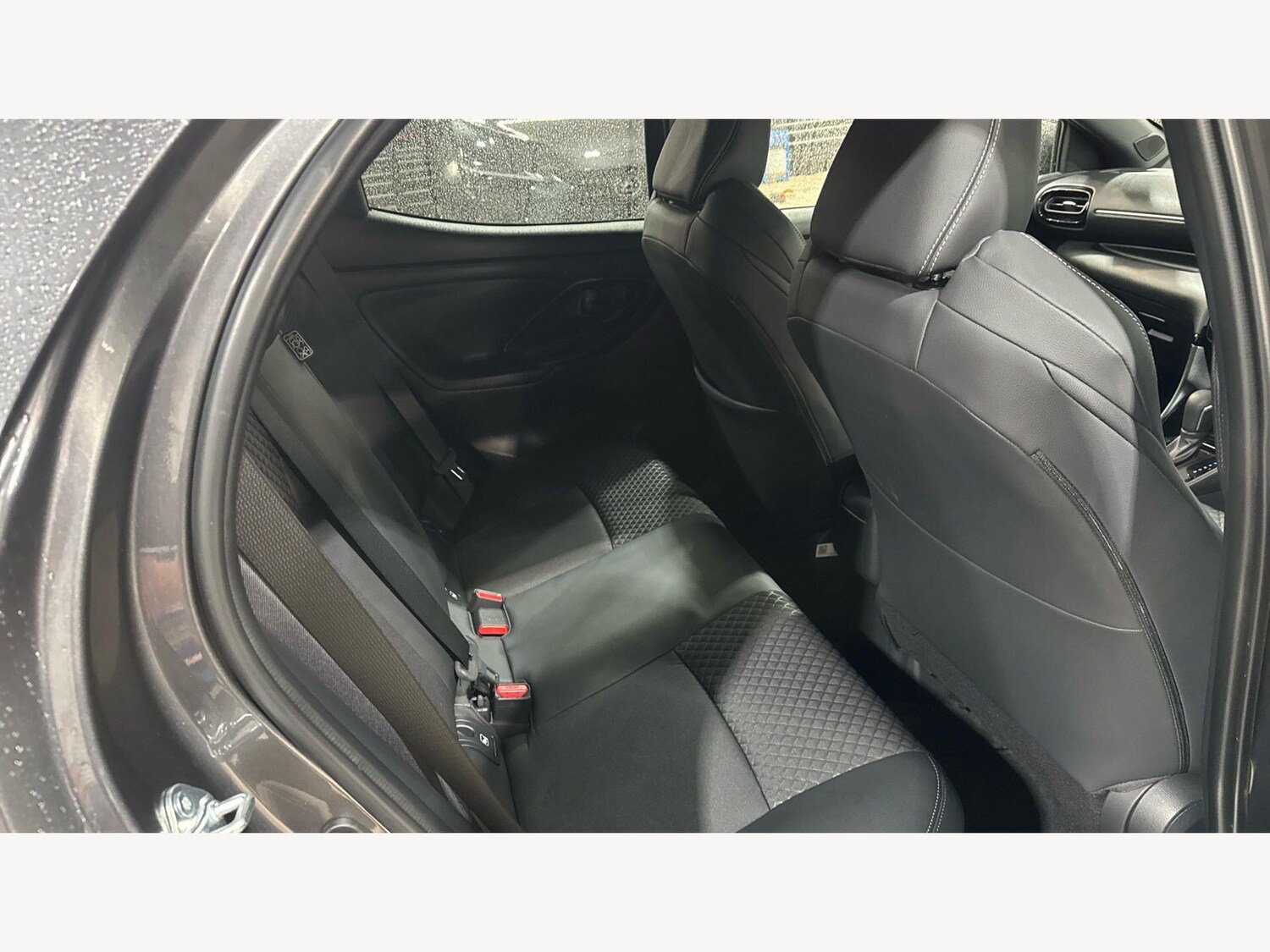 Used Toyota Yaris for sale - 77752987: Photo 14