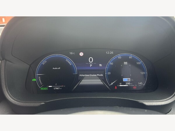 Used Toyota Yaris Cross 2024 for sale - 74935073: Photo 11