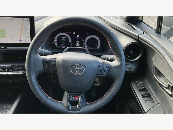 Used Toyota C-HR 2025 for sale - 76259329: Photo 10