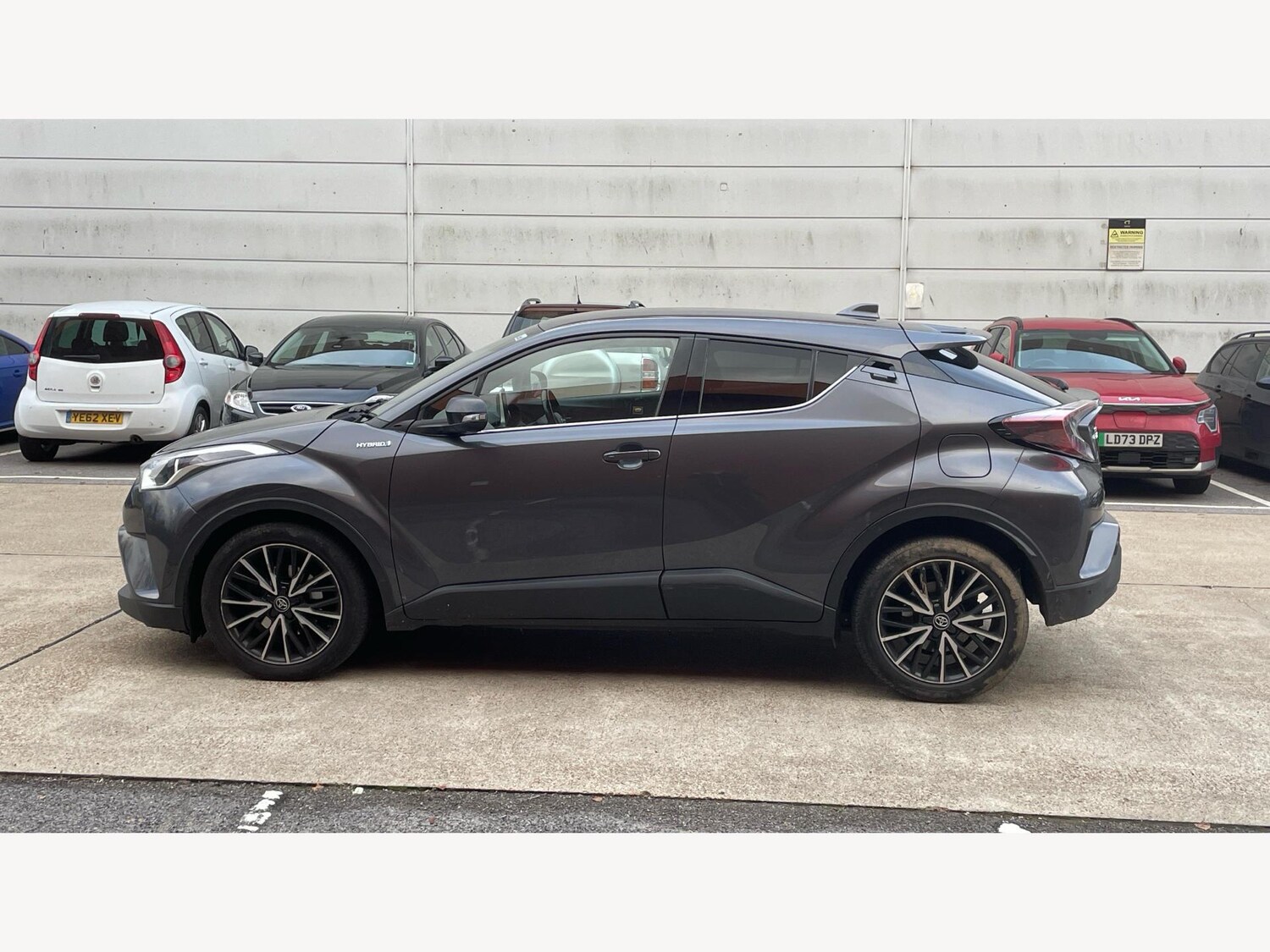 Used Toyota C-HR for sale - 77497067: Photo 19