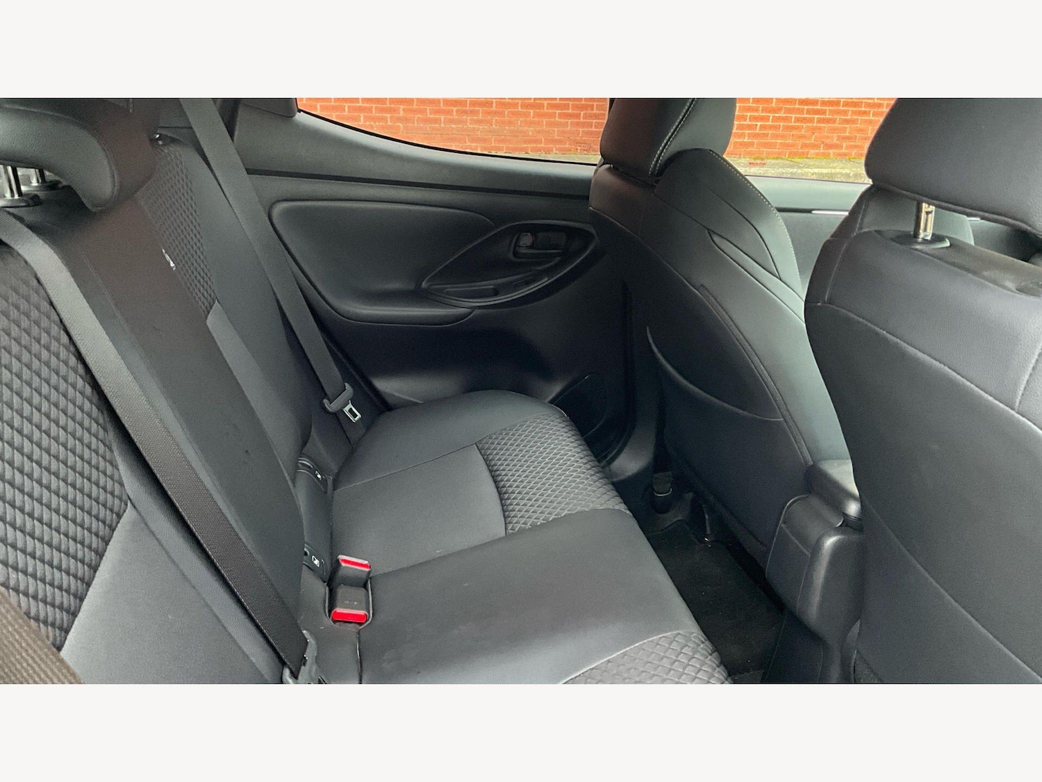 Used Toyota Yaris 2025 for sale - 78033794: Photo 14