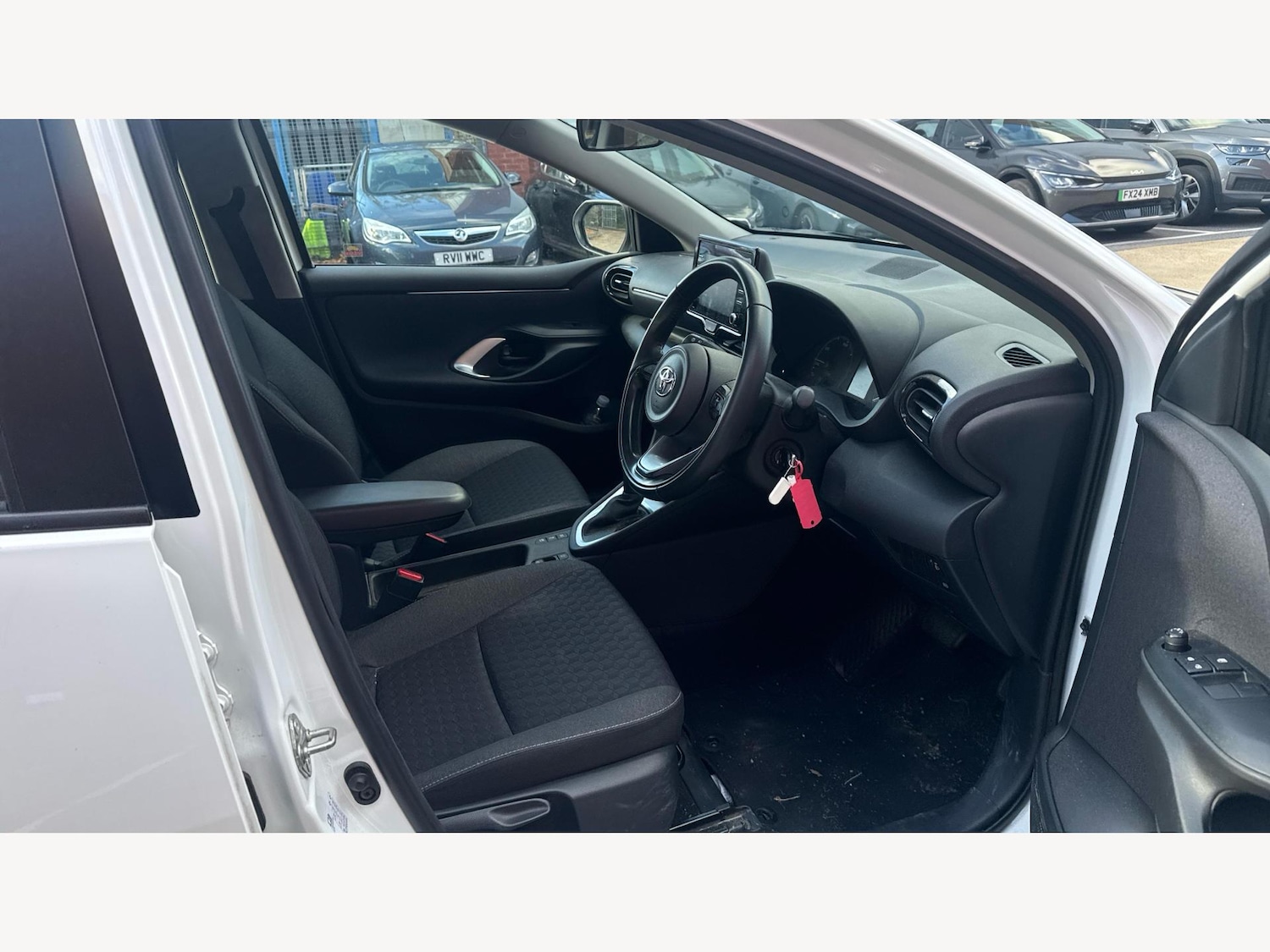 Used Toyota Yaris 2023 for sale - 76431787: Photo 13