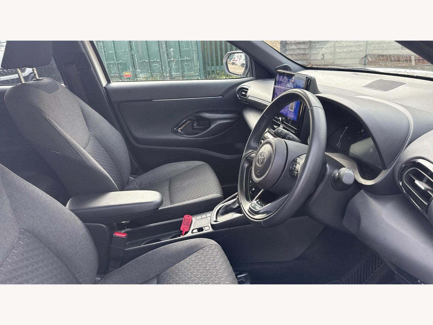 Used Toyota Yaris Cross 2024 for sale - 76188455: Photo 13