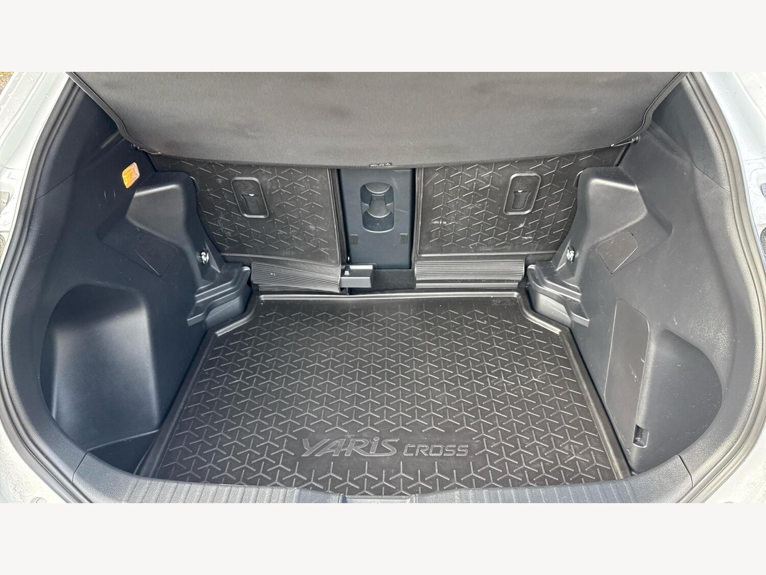 Used Toyota Yaris Cross 2024 for sale - 76188455: Photo 16