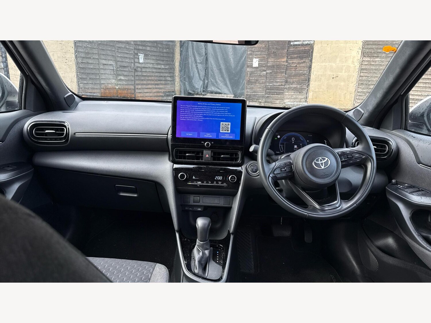 Used Toyota Yaris Cross 2024 for sale - 76188455: Photo 7