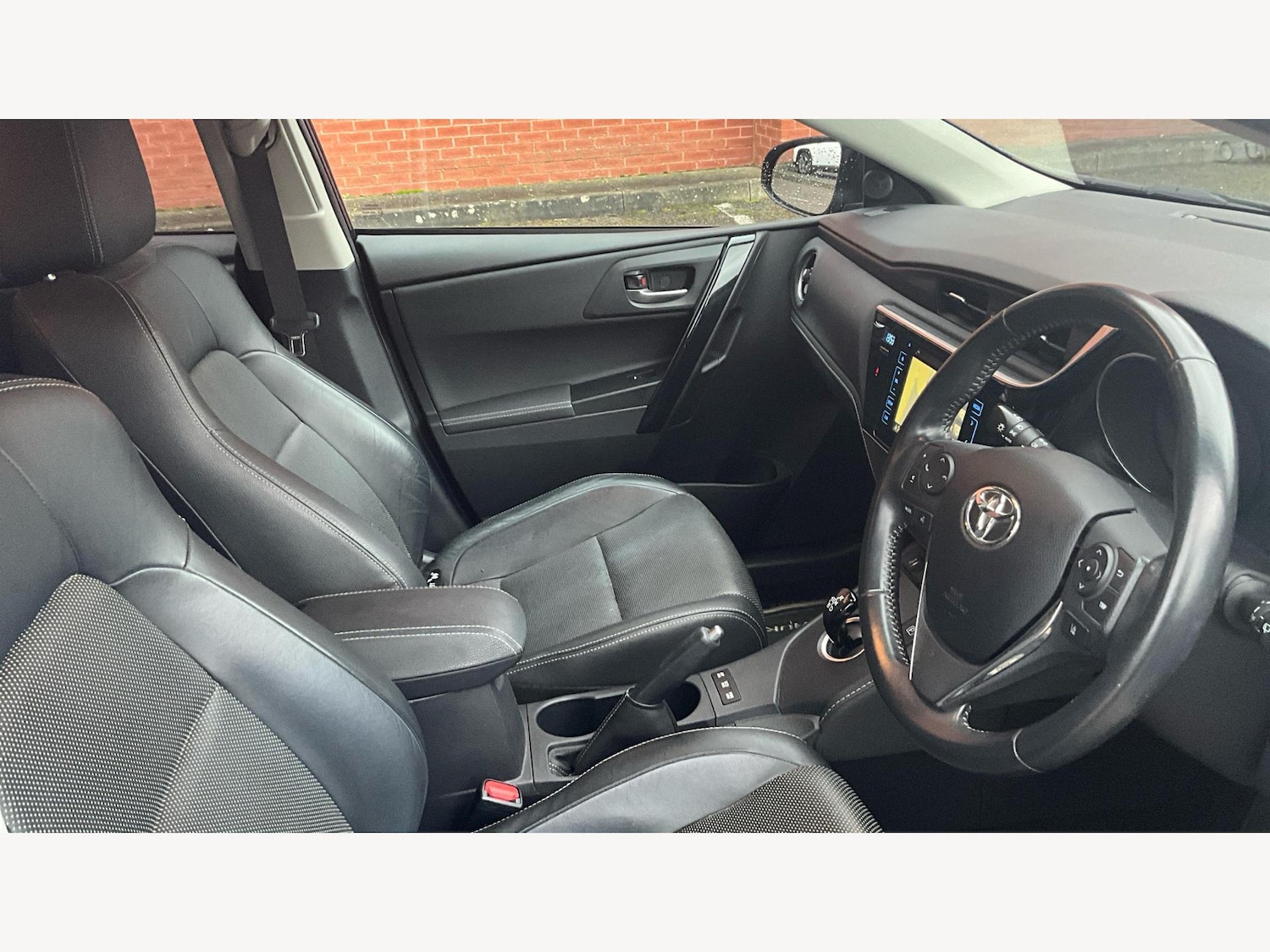 Used Toyota Auris 2018 for sale - 77456136: Photo 13