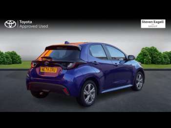 Used Toyota Yaris 2024 for sale - 74701087: Photo