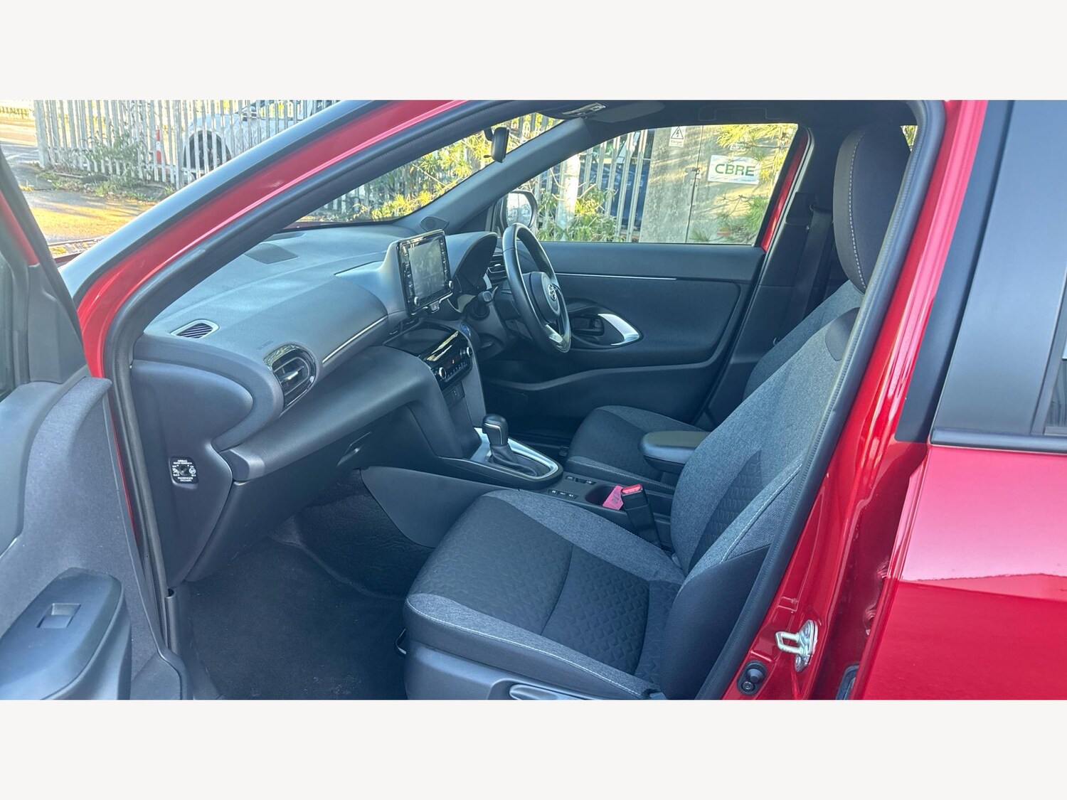 Used Toyota Yaris Cross for sale - 77230336: Photo 12