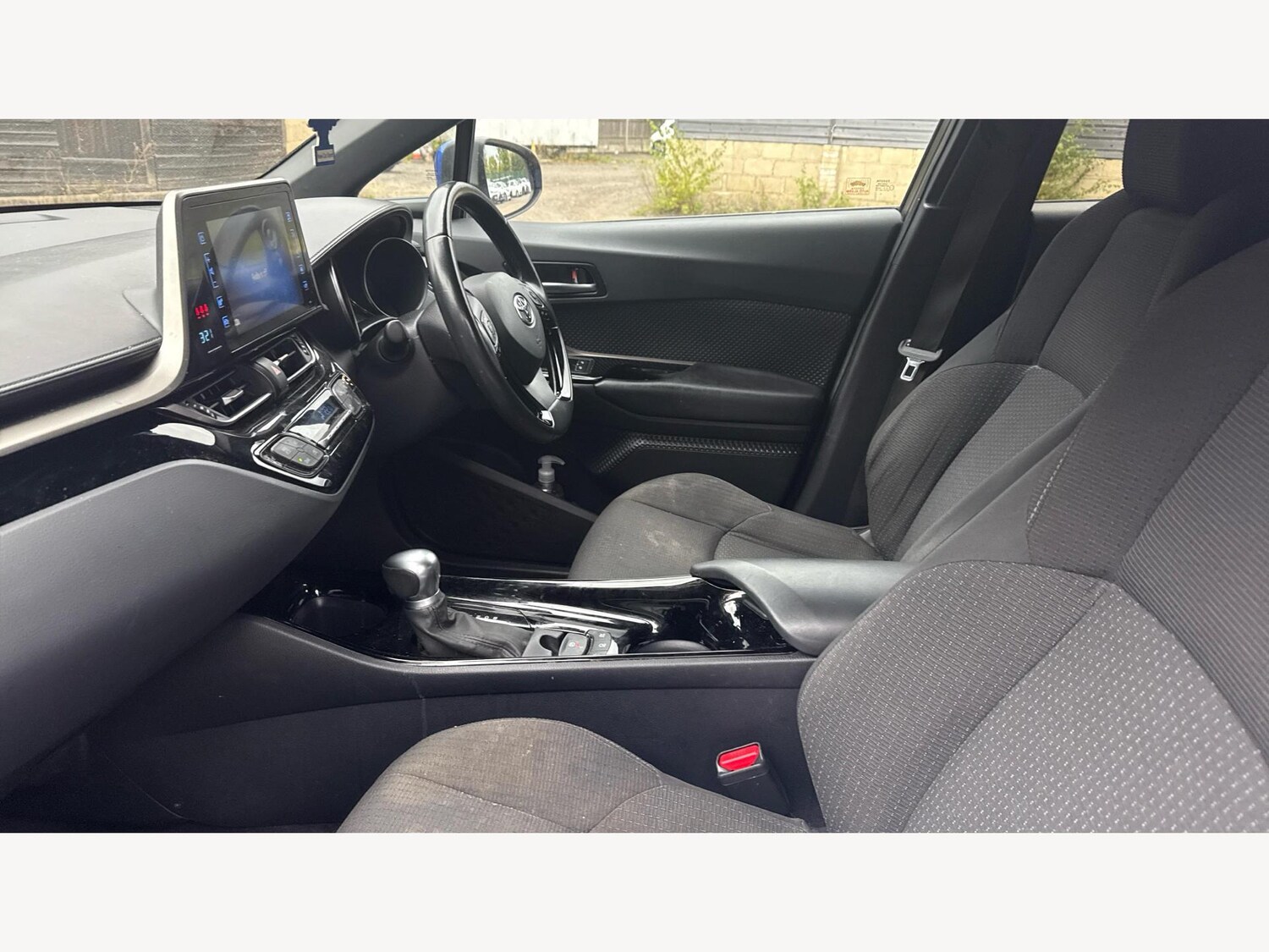 Used Toyota C-HR 2019 for sale - 76152778: Photo 12