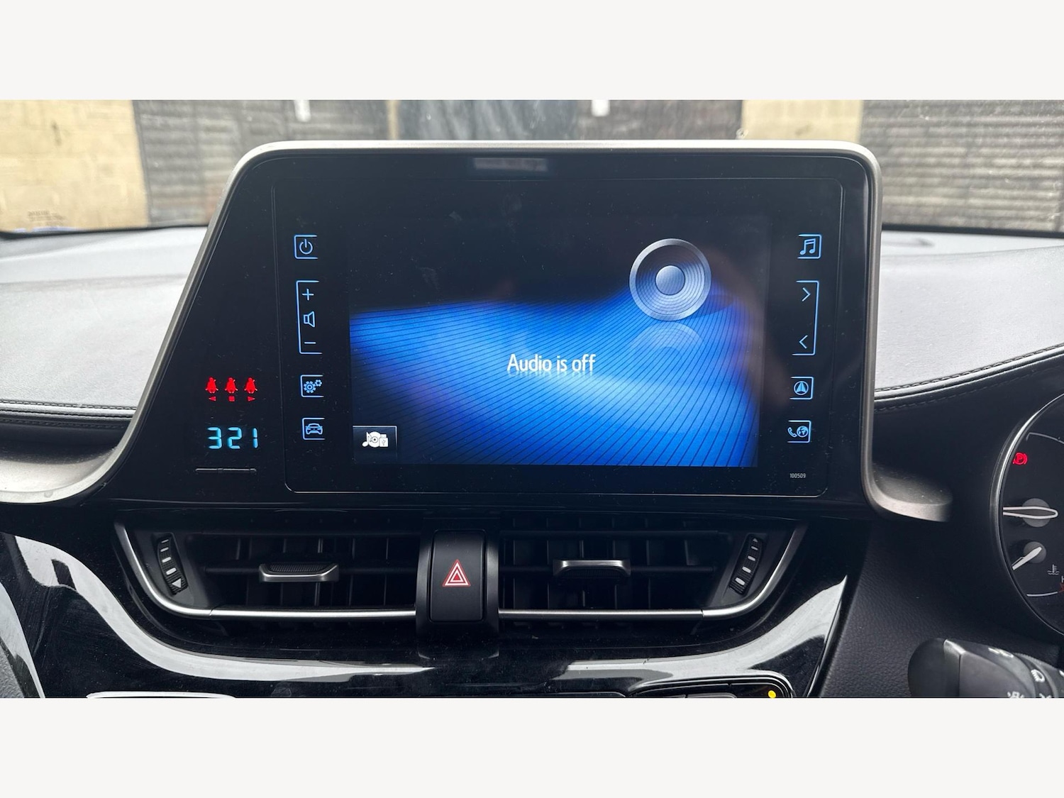 Used Toyota C-HR 2019 for sale - 76152778: Photo 9