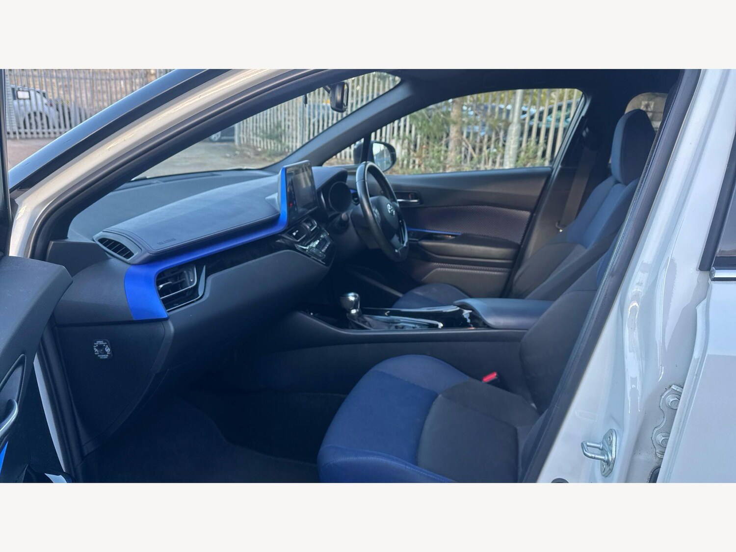 Used Toyota C-HR for sale - 77909779: Photo 12