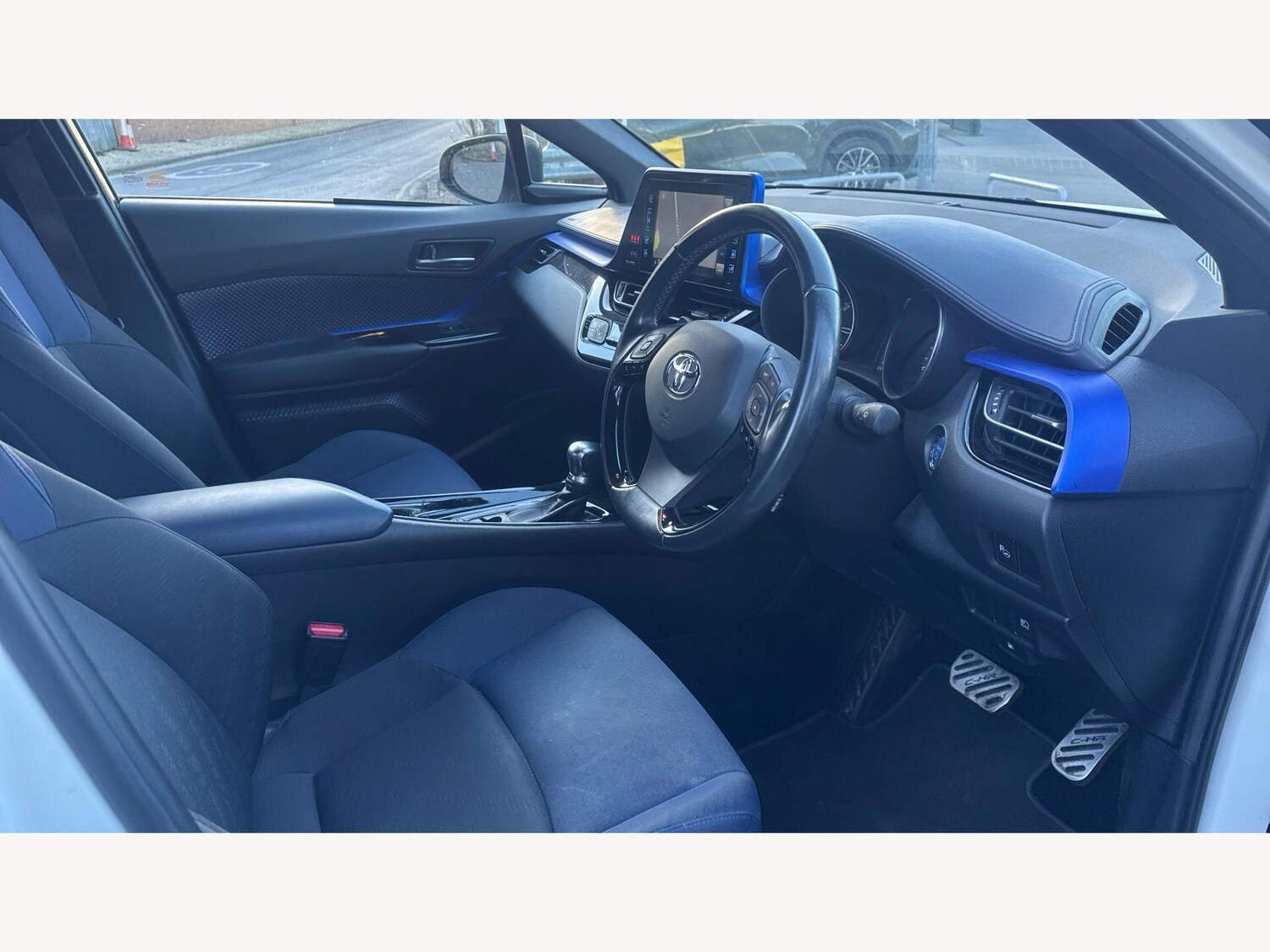 Used Toyota C-HR for sale - 77909779: Photo 13