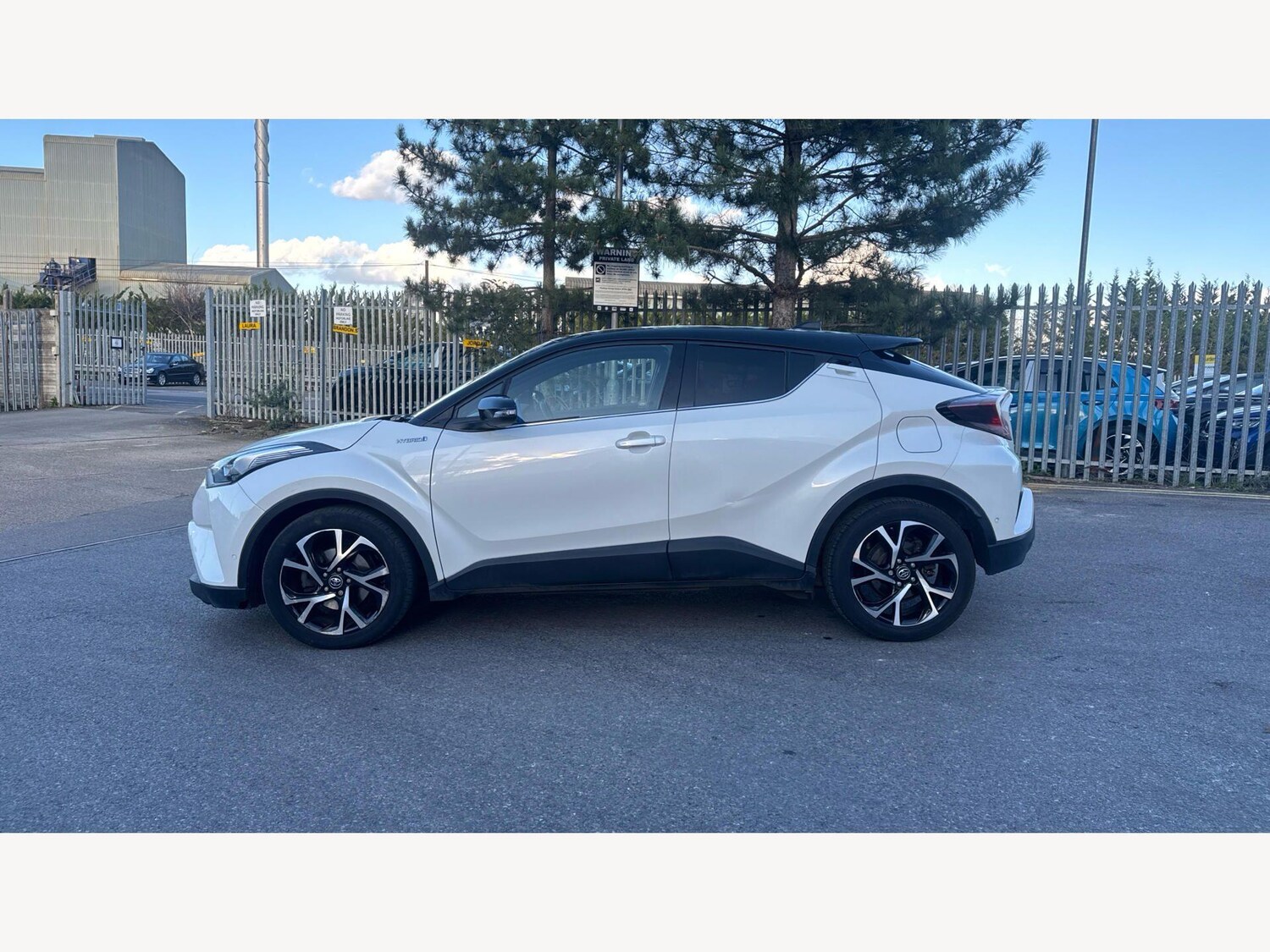 Used Toyota C-HR for sale - 77909779: Photo 19