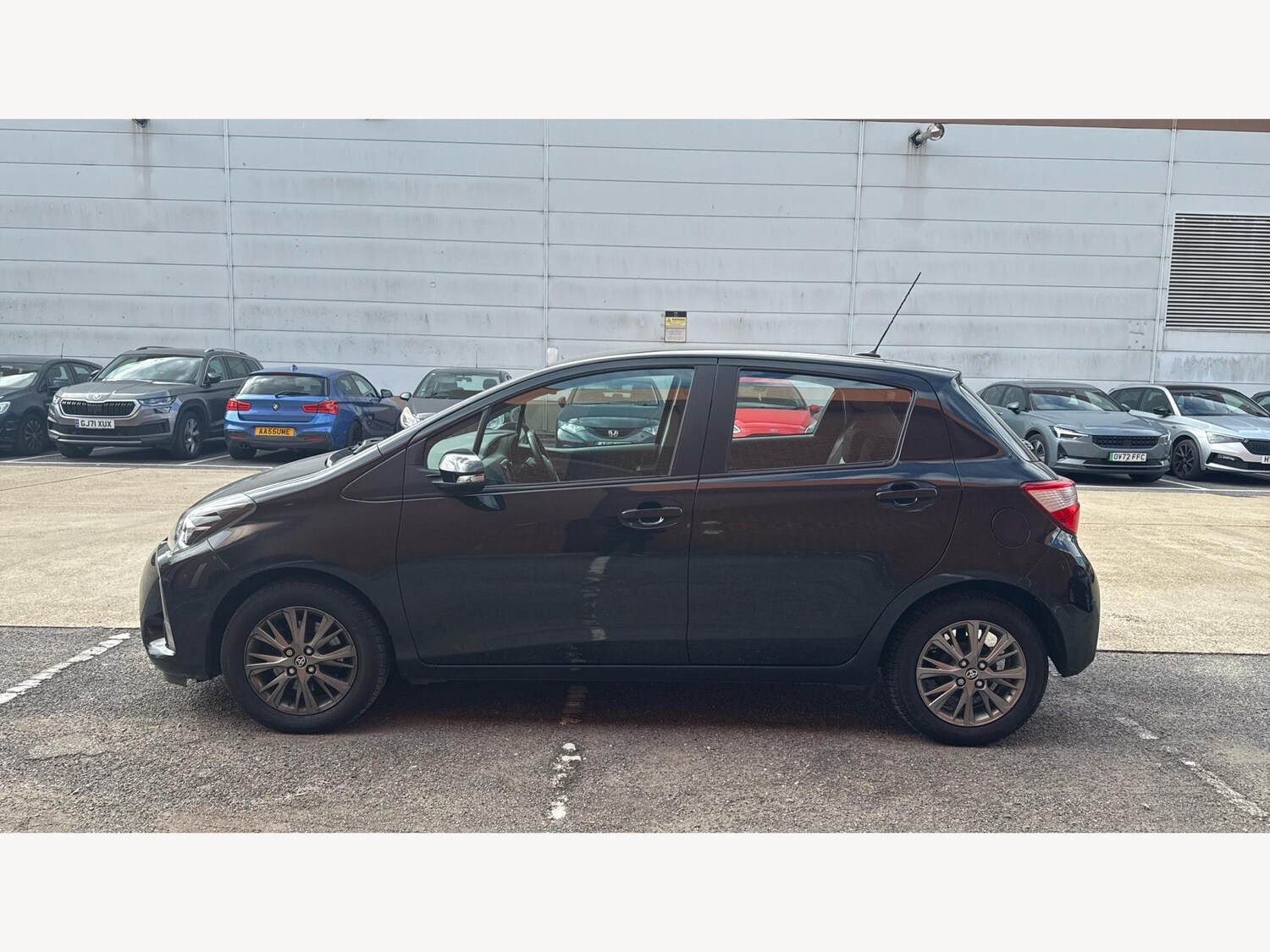 Used Toyota Yaris 2018 for sale - 76361116: Photo 19
