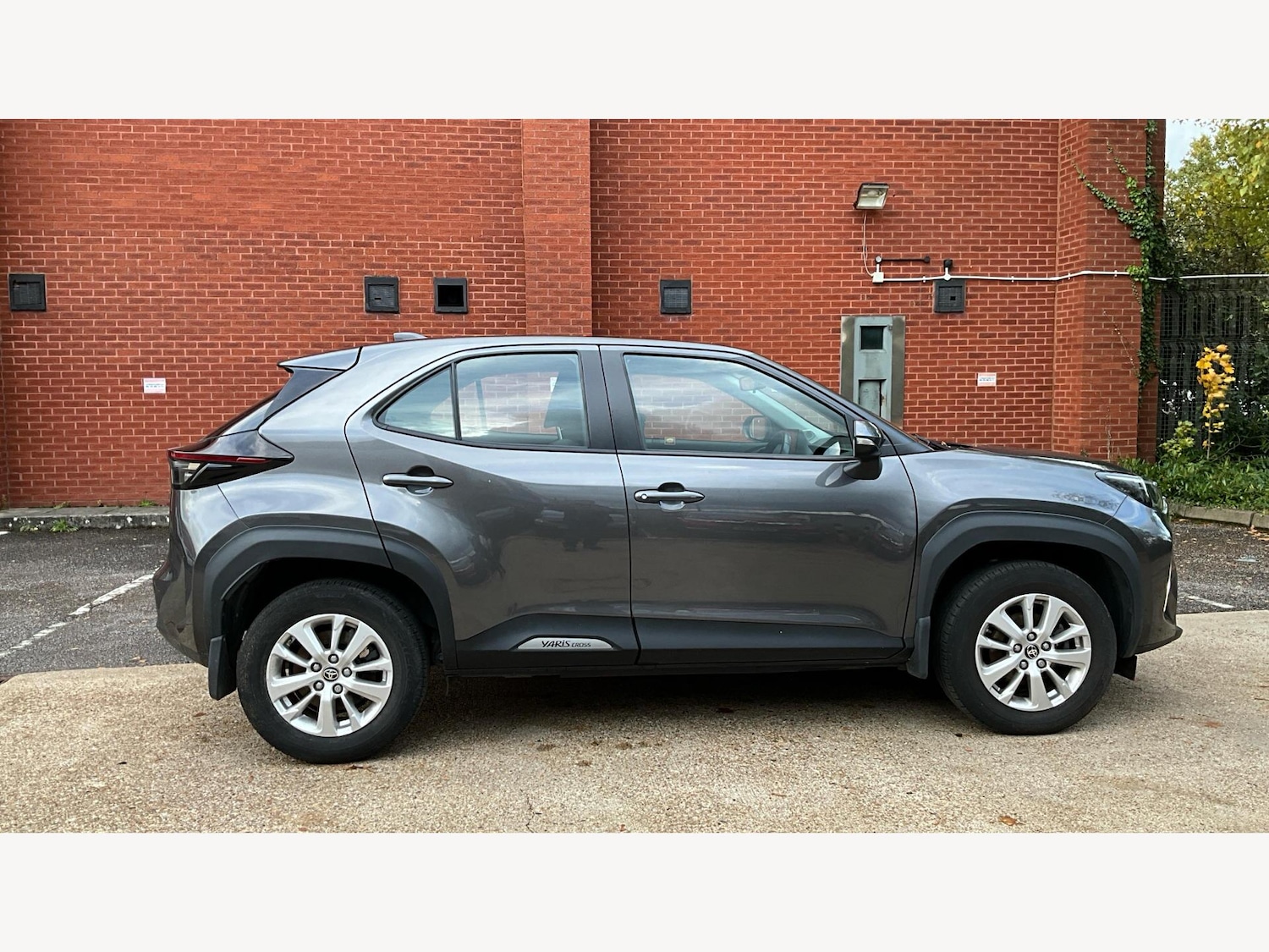 Used Toyota Yaris Cross 2022 for sale - 76371427: Photo 18