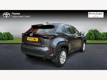 Used Toyota Yaris Cross 2022 for sale - 76371427: Photo