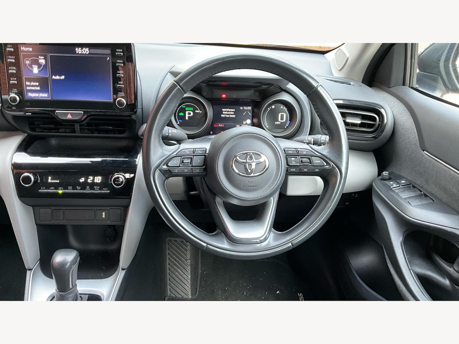 Used Toyota Yaris Cross 2022 for sale - 76371427: Photo 8