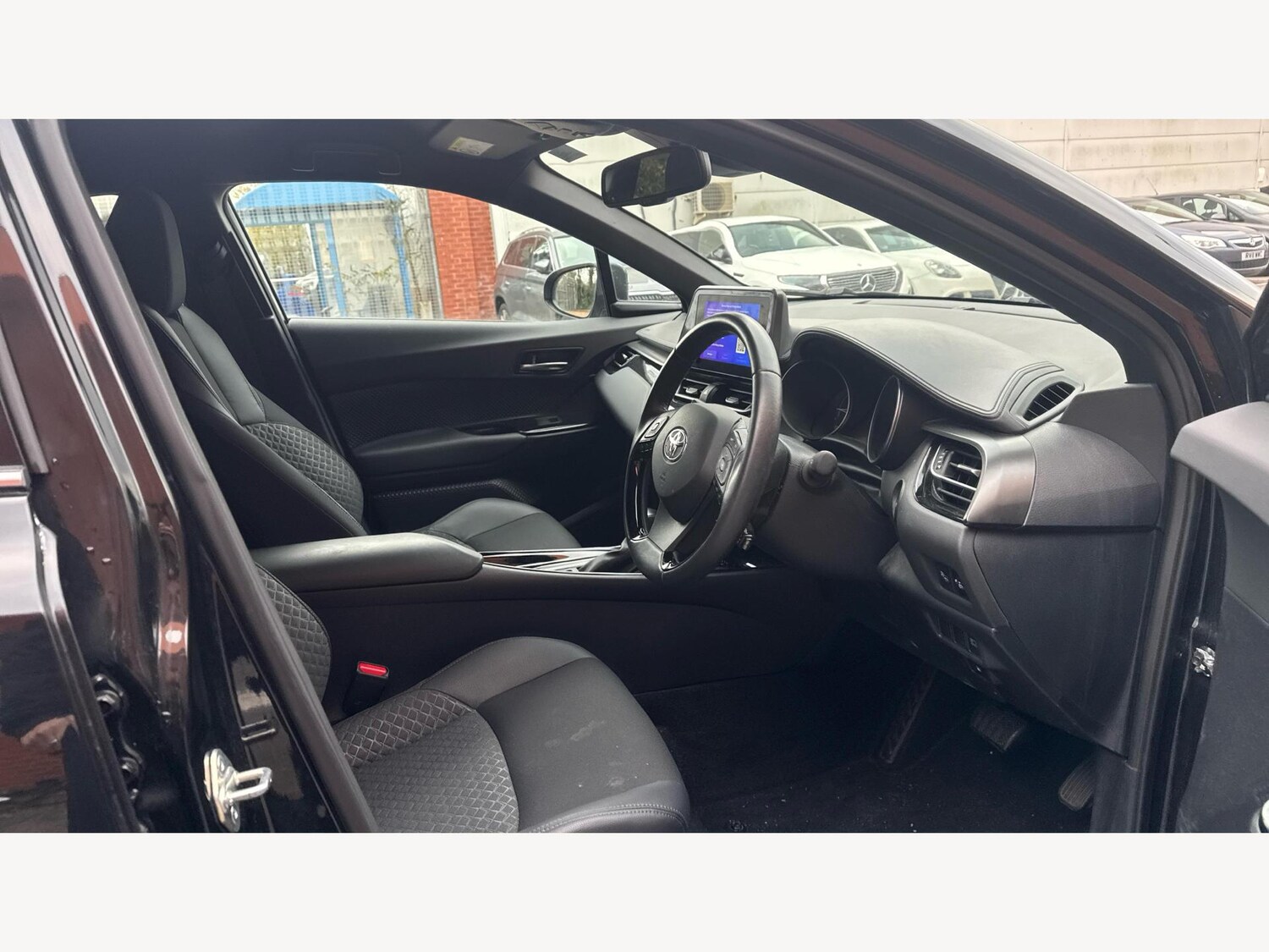 Used Toyota C-HR 2023 for sale - 77305999: Photo 13