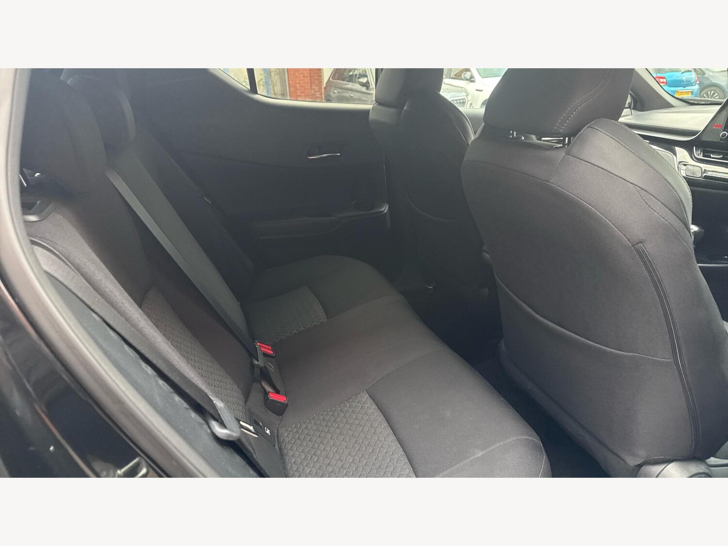 Used Toyota C-HR 2023 for sale - 77305999: Photo 14