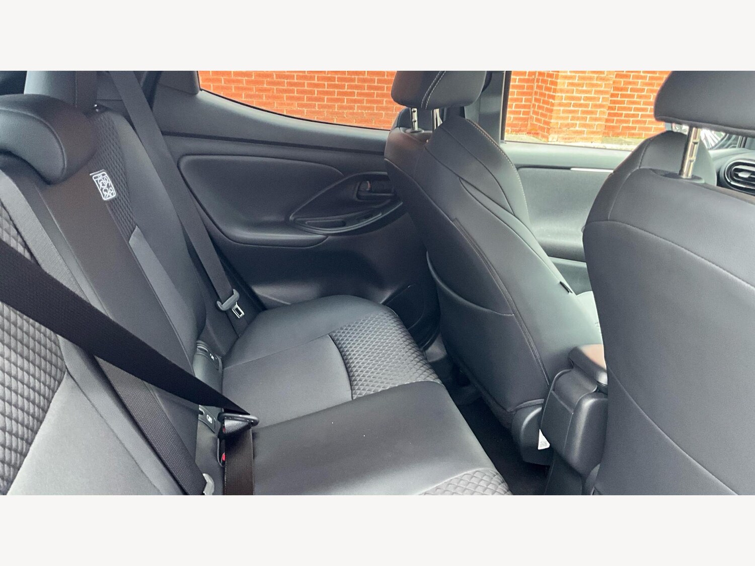 Used Toyota Yaris 2025 for sale - 76644617: Photo 14