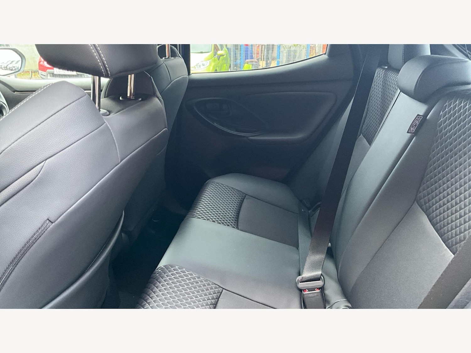 Used Toyota Yaris 2025 for sale - 76644617: Photo 15