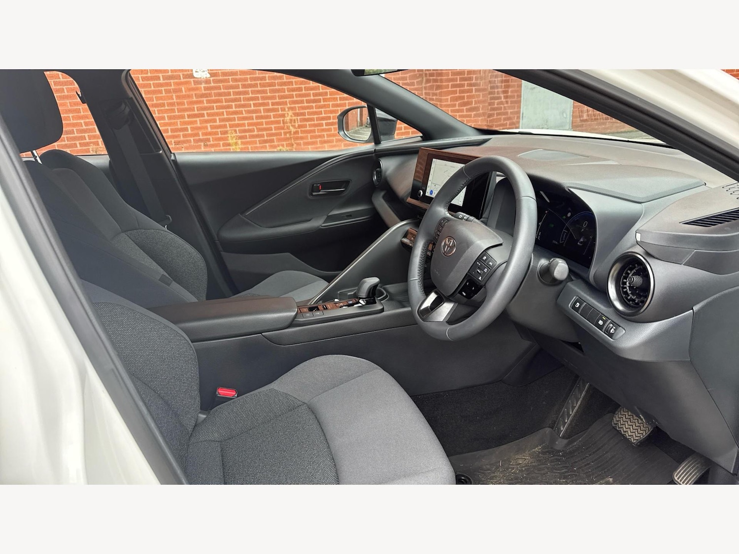 Used Toyota C-HR 2024 for sale - 76072504: Photo 13