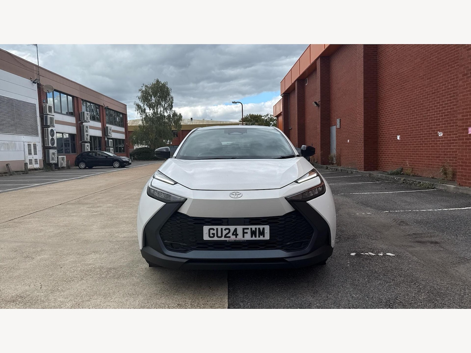 Used Toyota C-HR 2024 for sale - 76072504: Photo 17