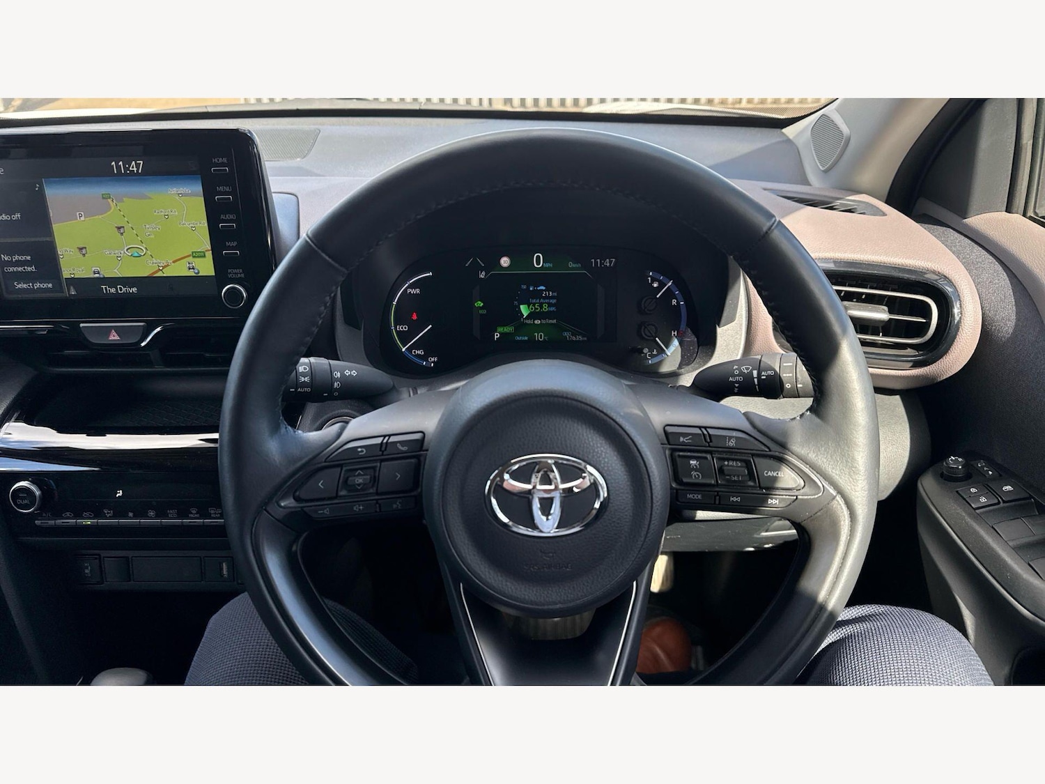 Used Toyota Yaris Cross 2023 for sale - 78047411: Photo 10
