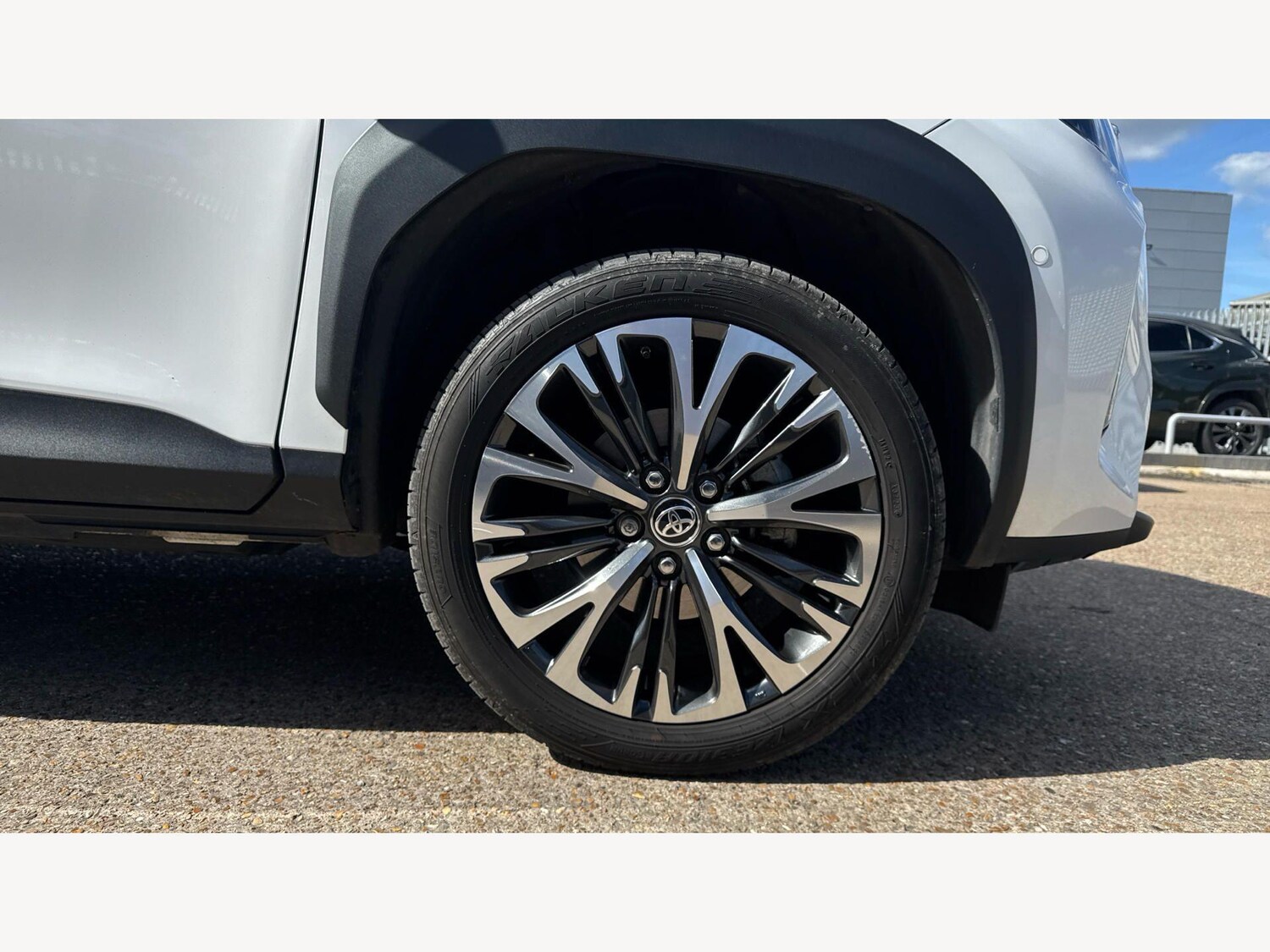 Used Toyota Yaris Cross 2023 for sale - 78047411: Photo 20