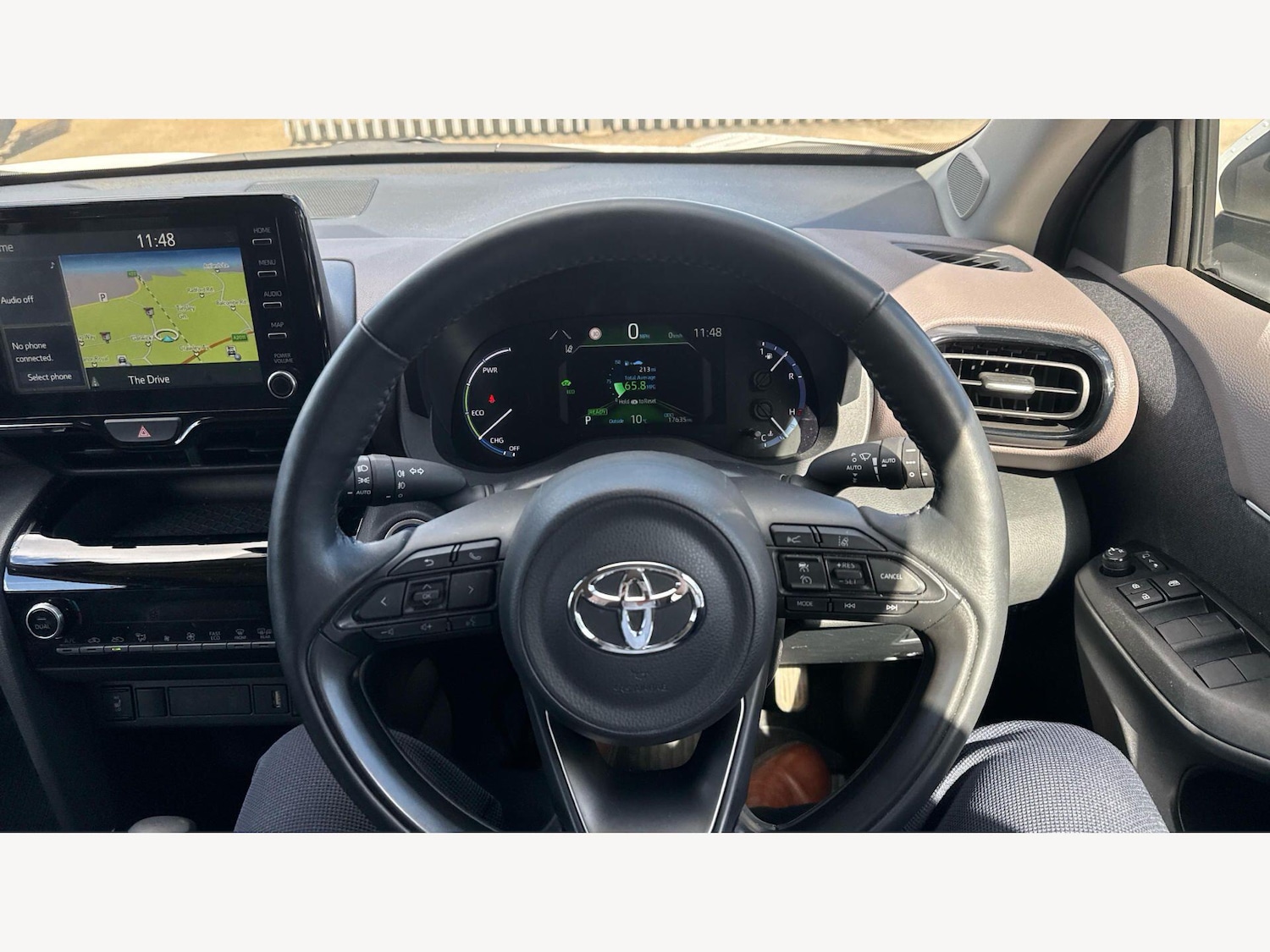Used Toyota Yaris Cross 2023 for sale - 78047411: Photo 8