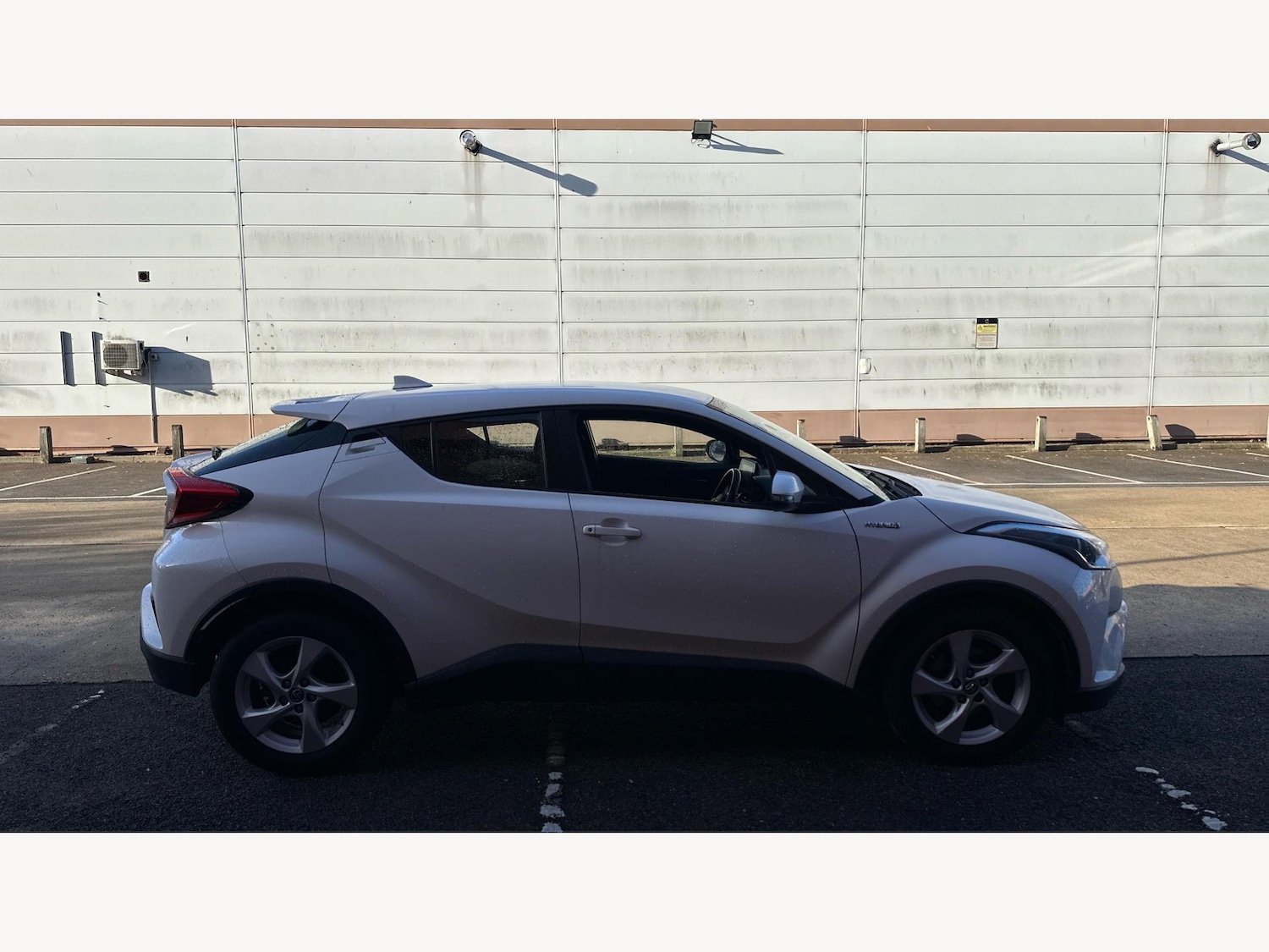 Used Toyota C-HR 2018 for sale - 76446734: Photo 18