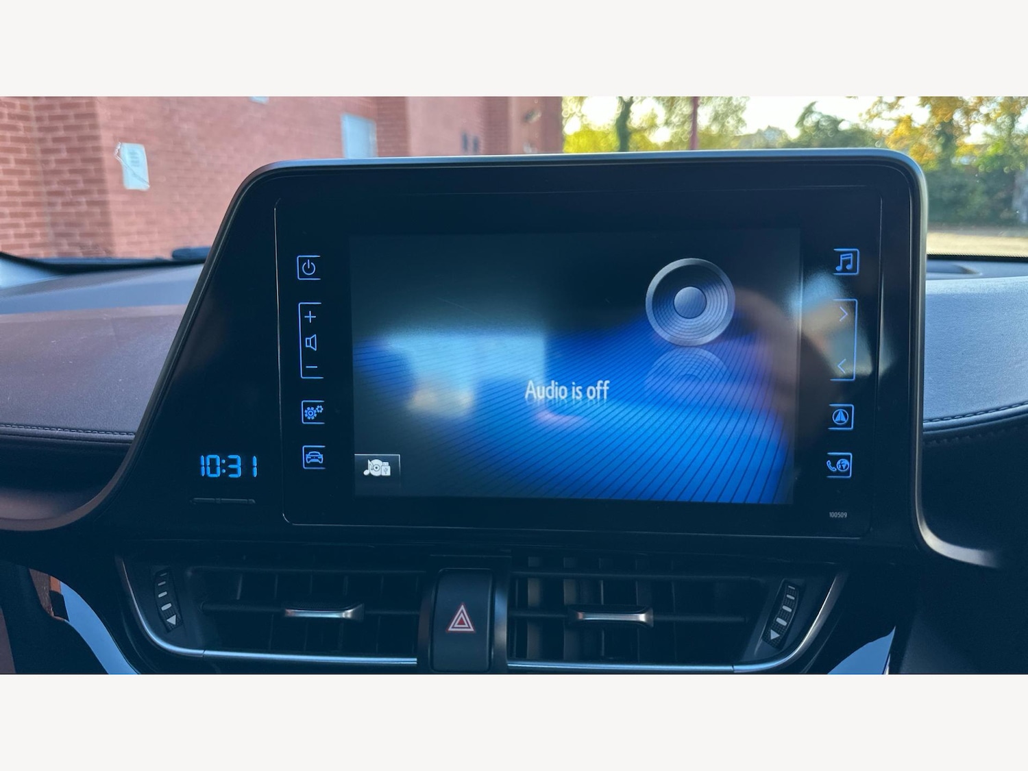 Used Toyota C-HR 2018 for sale - 76446734: Photo 9