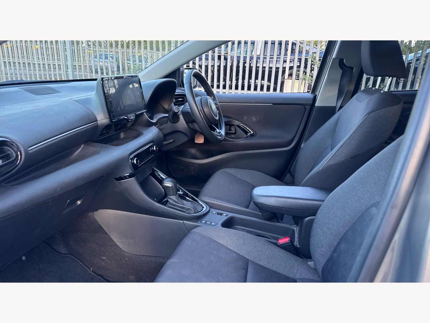 Used Toyota Yaris 2024 for sale - 77909182: Photo 12