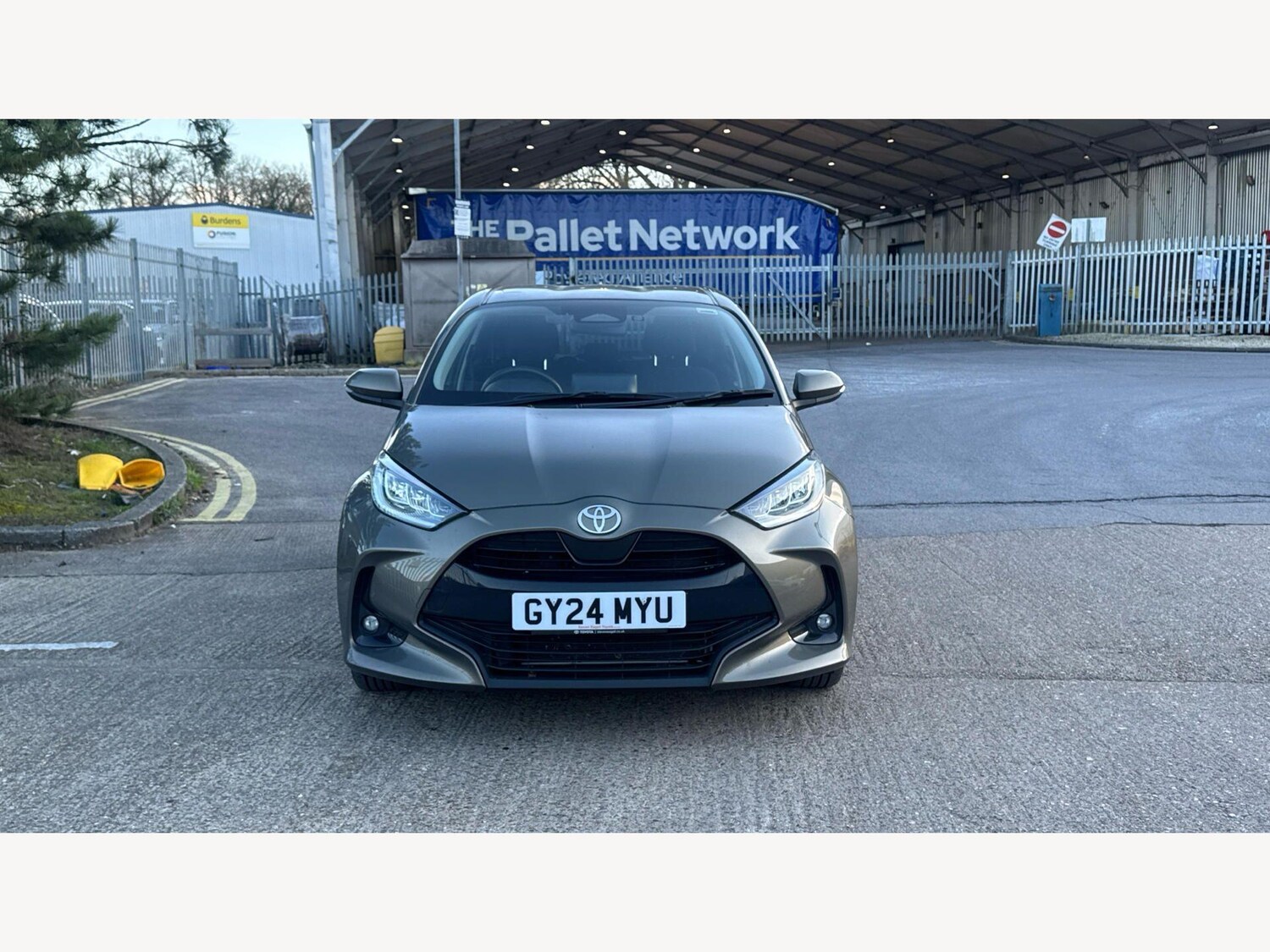 Used Toyota Yaris 2024 for sale - 77909182: Photo 17