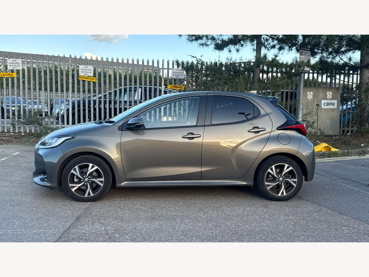 Used Toyota Yaris 2024 for sale - 77909182: Photo 19