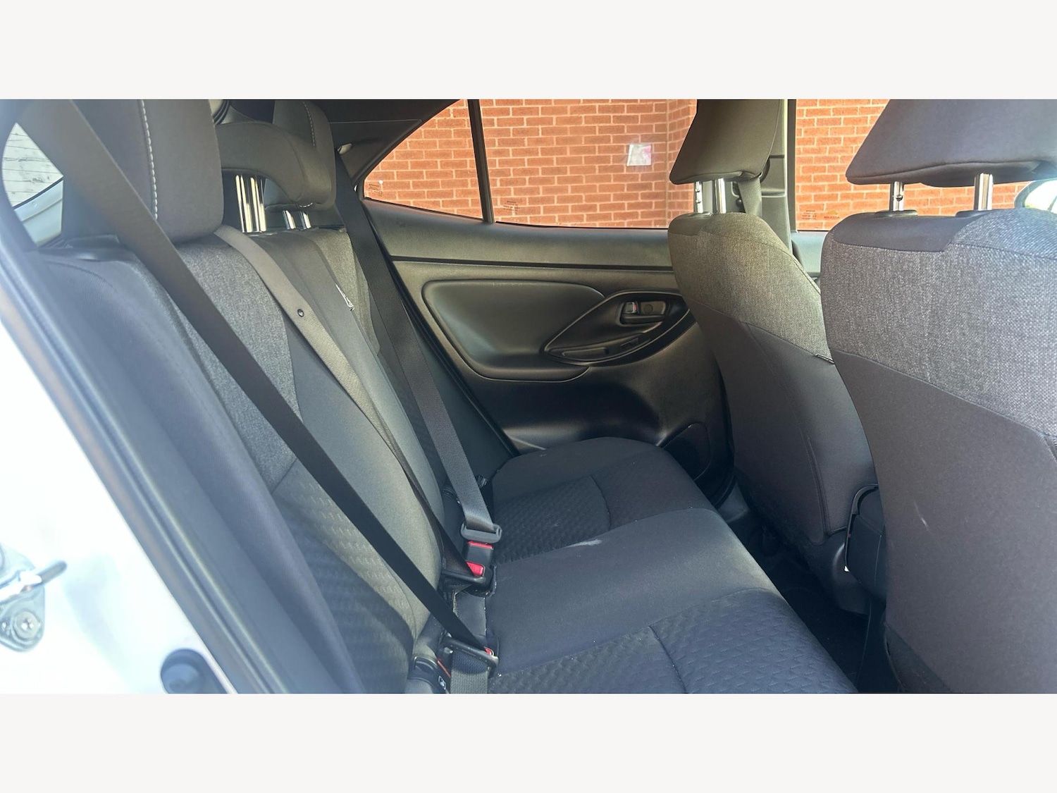 Used Toyota Yaris Cross 2024 for sale - 76645614: Photo 14