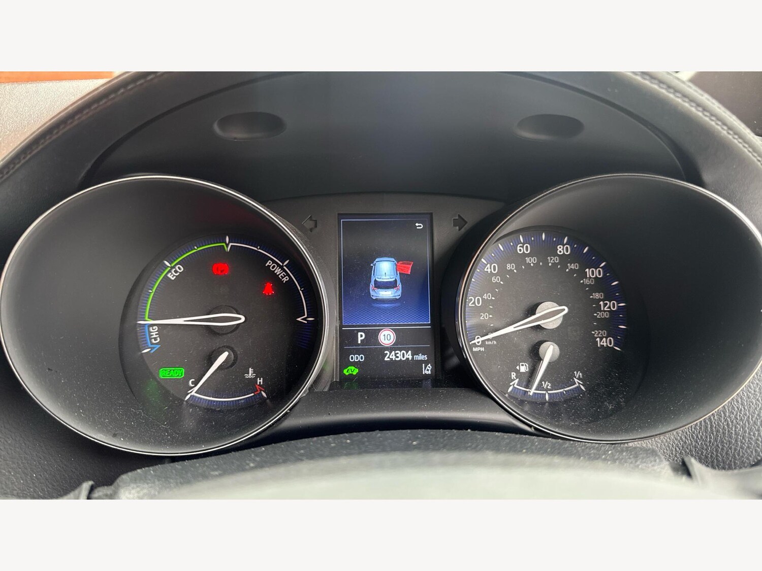 Used Toyota C-HR 2023 for sale - 77039970: Photo 11