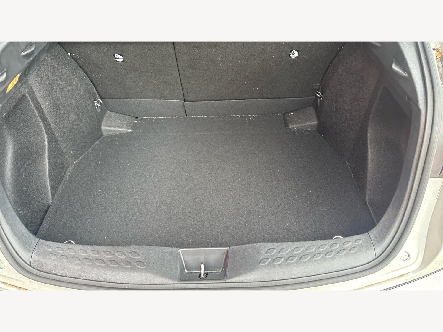 Used Toyota C-HR 2023 for sale - 77039970: Photo 16