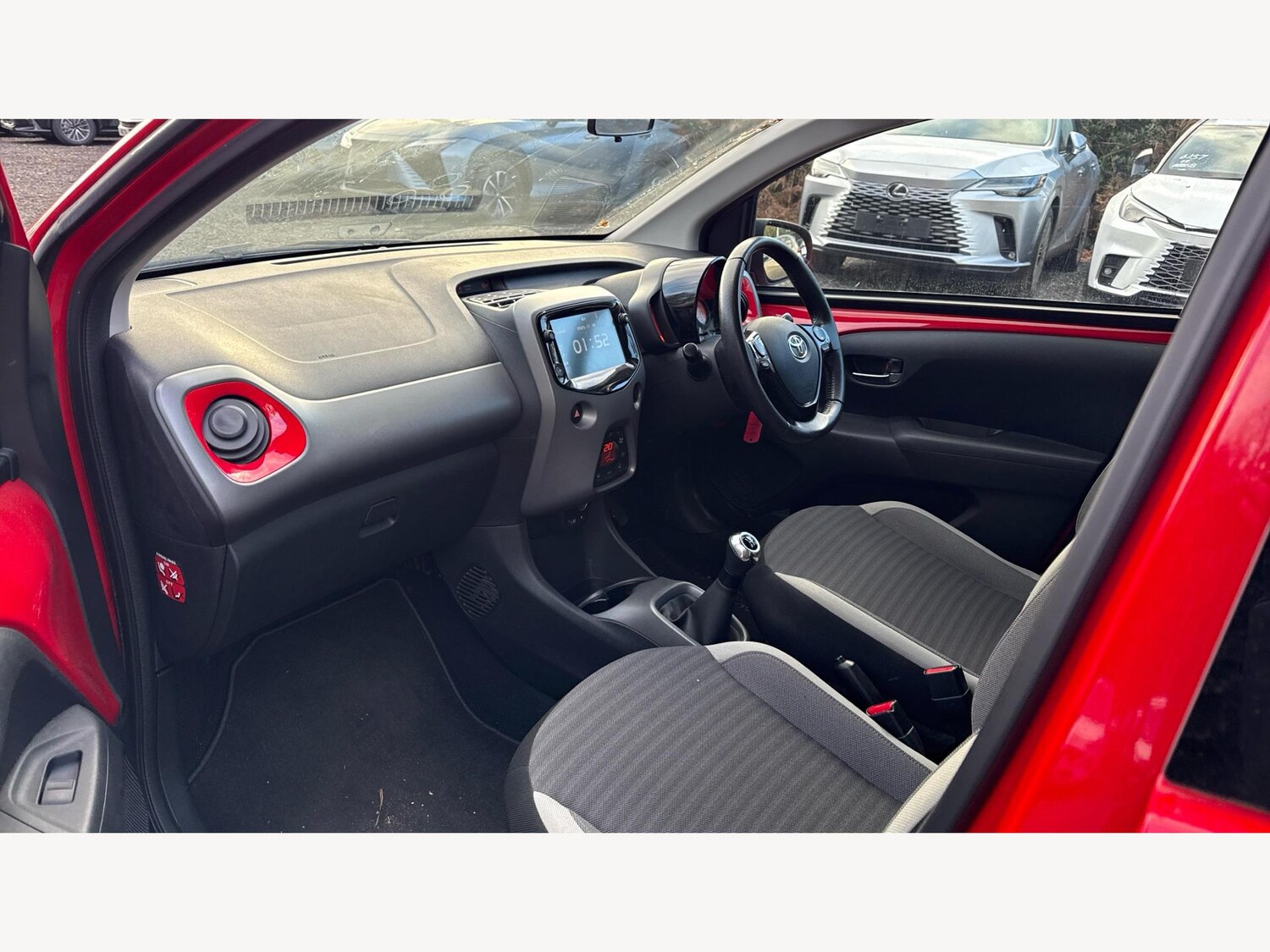 Used Toyota AYGO 2019 for sale - 76689886: Photo 12